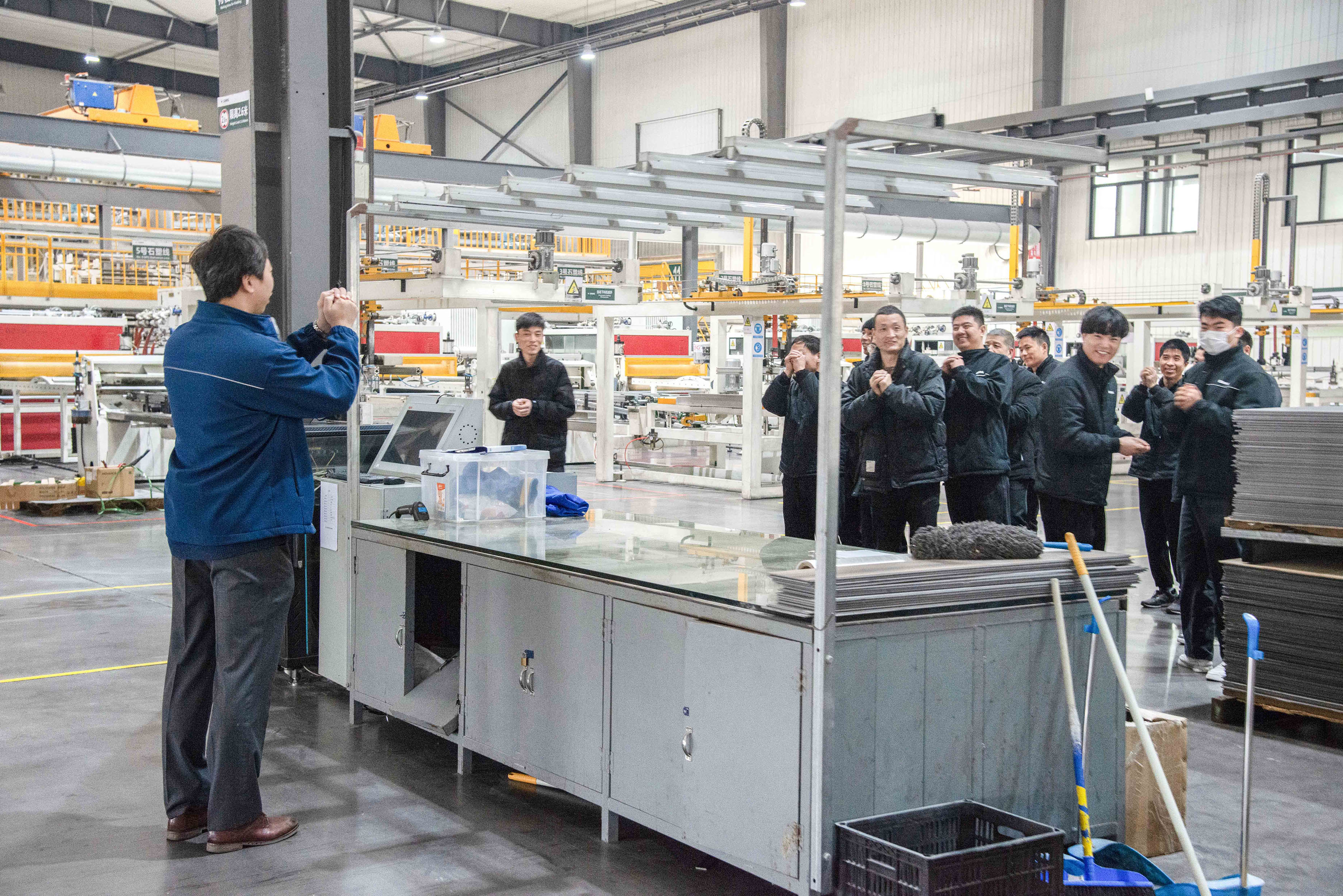 祥龍騰飛迎開工 春到巨人工業園 祥龍騰飛迎開工 春到巨人工業園